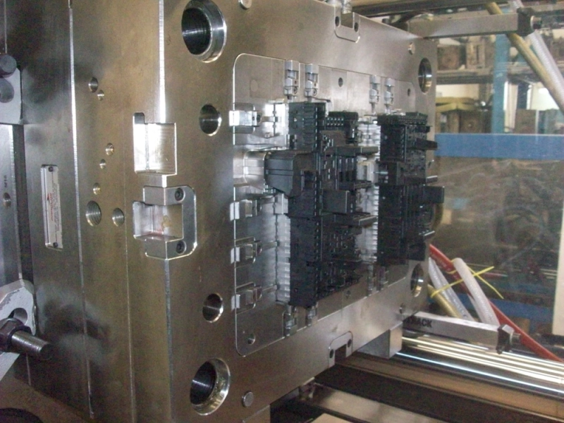 Inyección de plástico